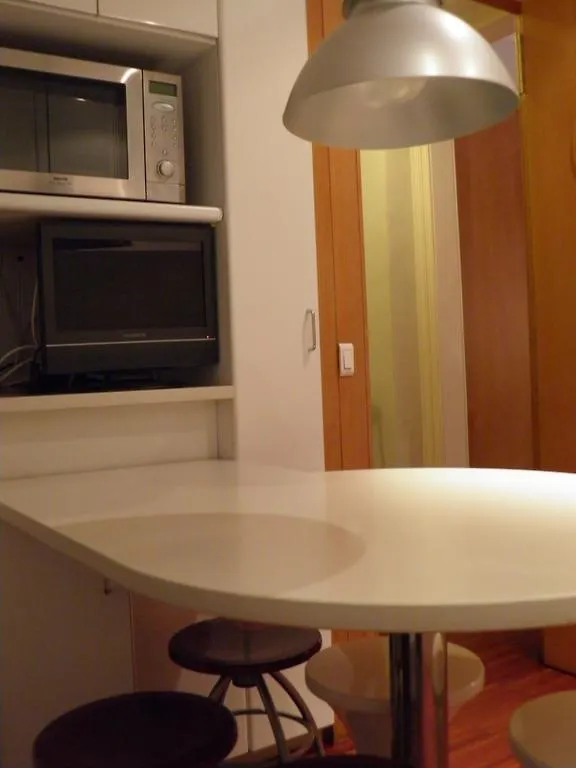 Suitur Courtyard Apartment Barcelona