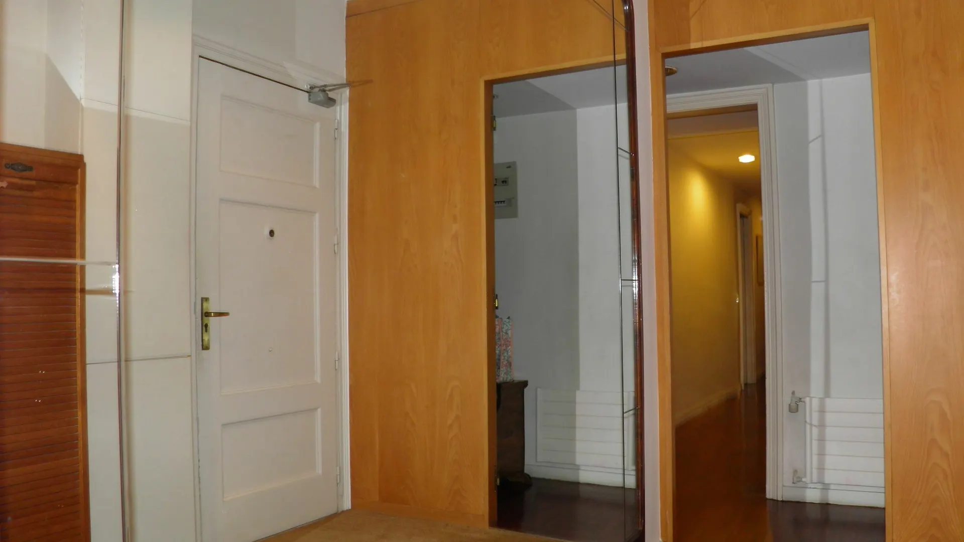 Suitur Courtyard Apartment Βαρκελώνη